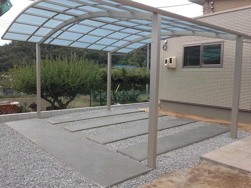 カーポート工事の画像