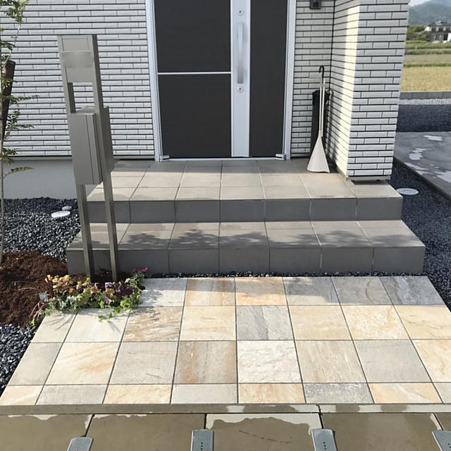 門柱+アプローチの画像