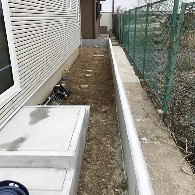 砂利敷前の画像