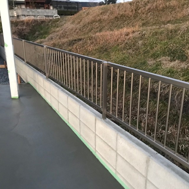 フェンス・土間施工中の画像