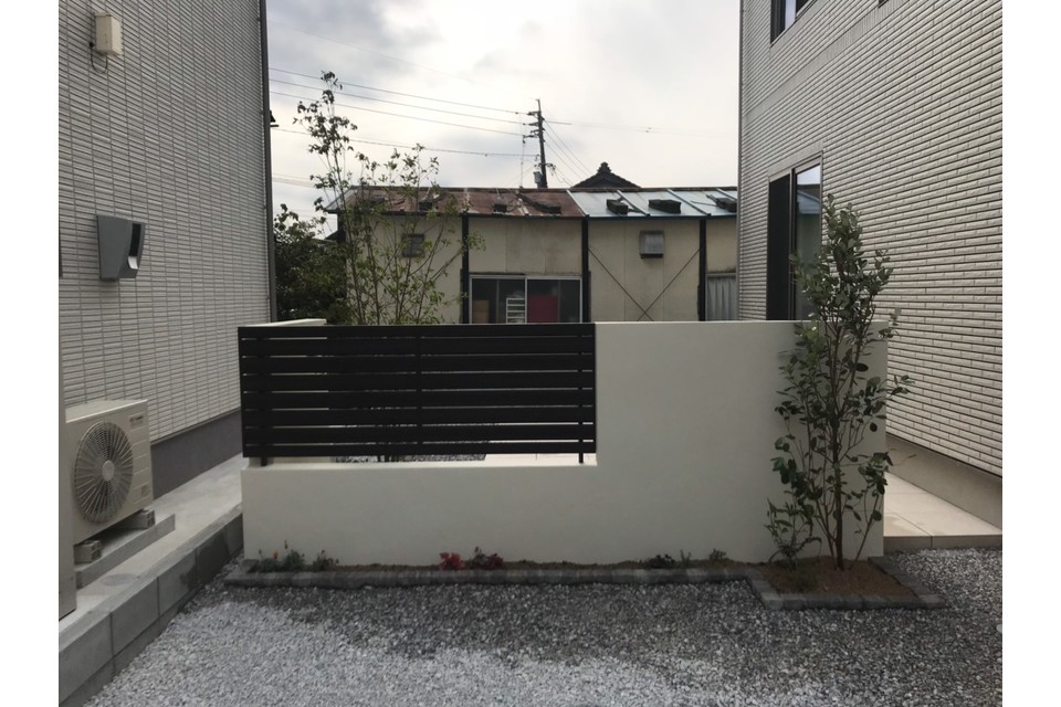 目隠し塀　完成（表側より）の画像