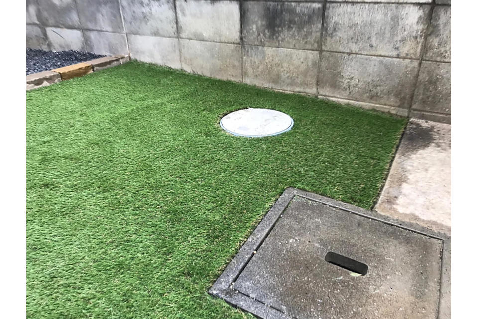 人工芝敷き②の画像