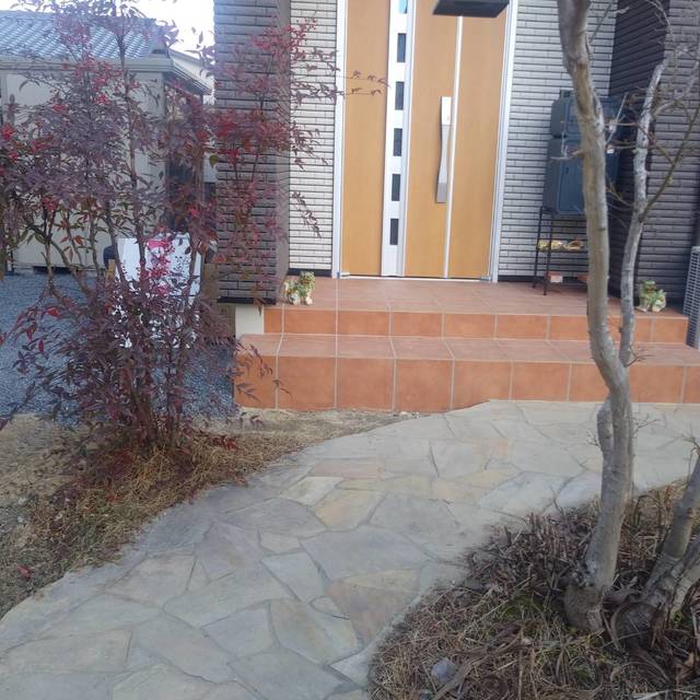 玄関（工事前）の画像