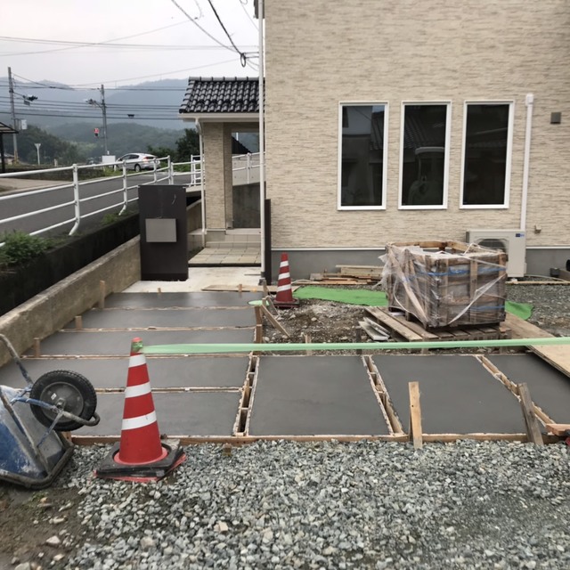 アプローチ工事中③の画像