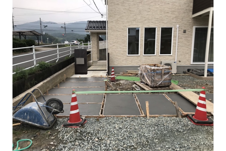 アプローチ工事中③の画像