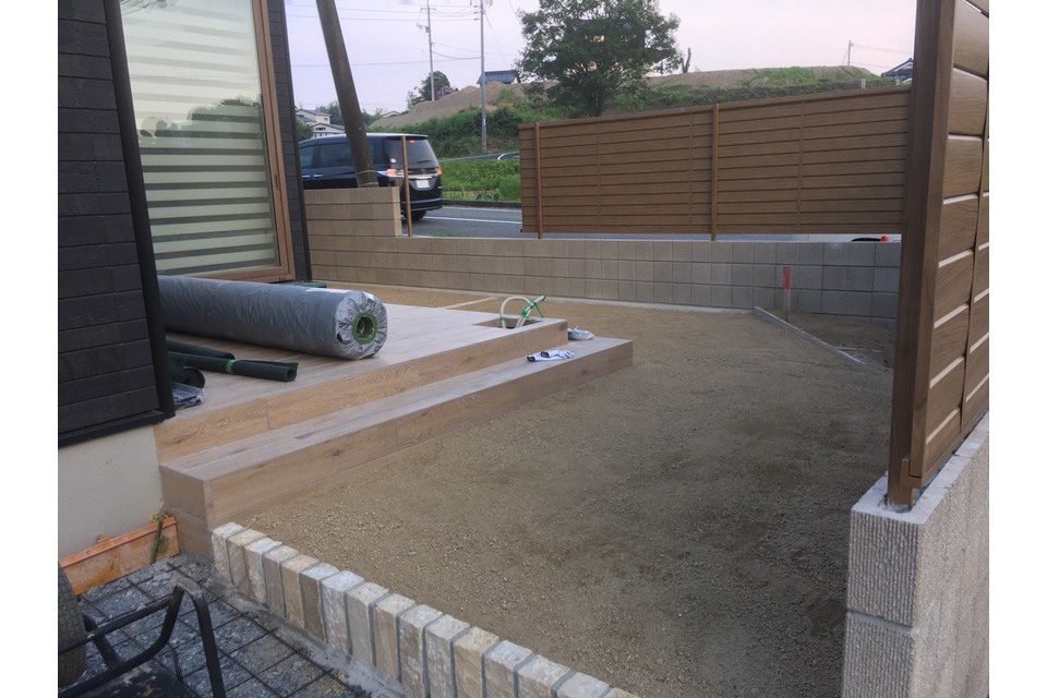 人工芝下地の画像