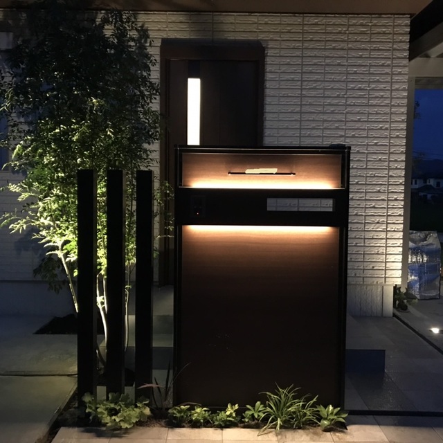 門柱（ライトアップ）の画像