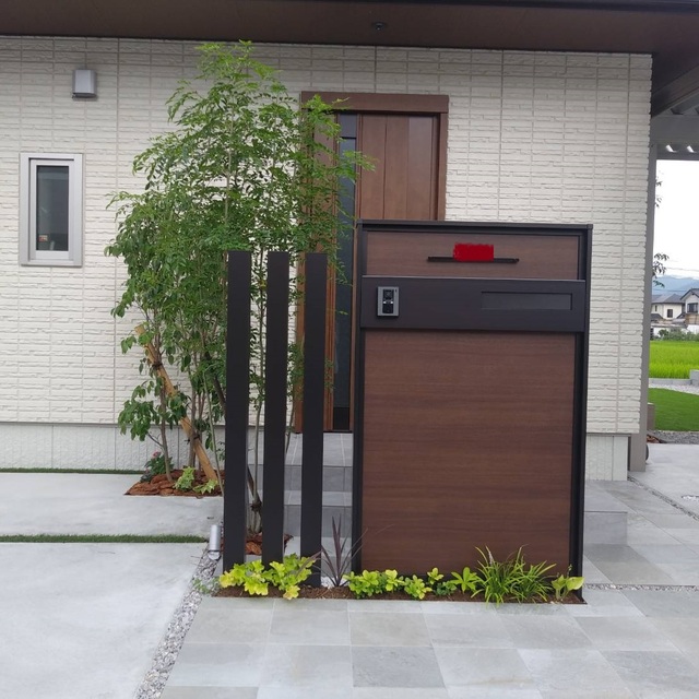 門柱（昼間）の画像