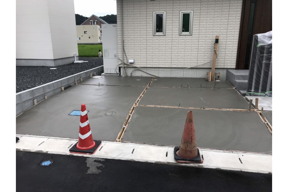 アプローチ土間施工①の画像