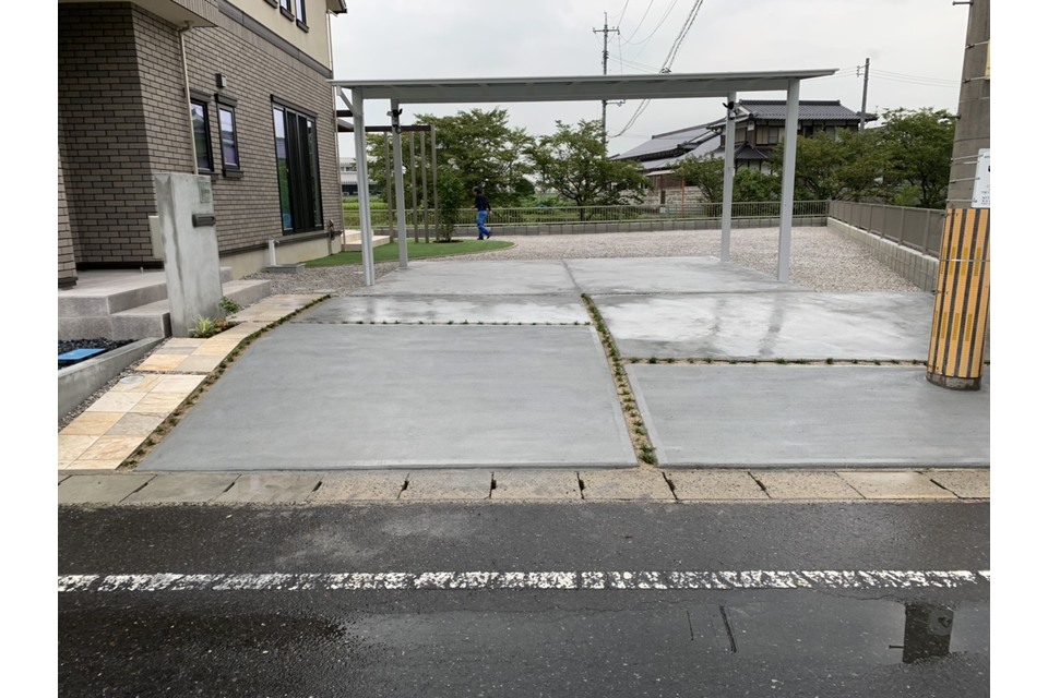 カーポート＋土間コンクリートの画像