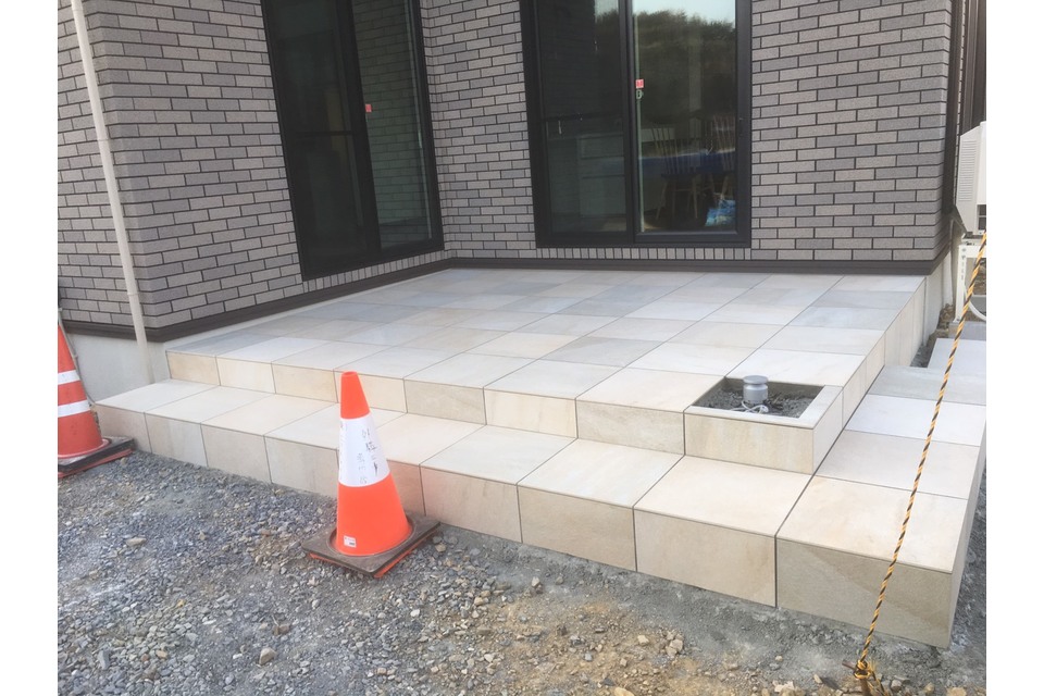 タイルデッキ完成の画像