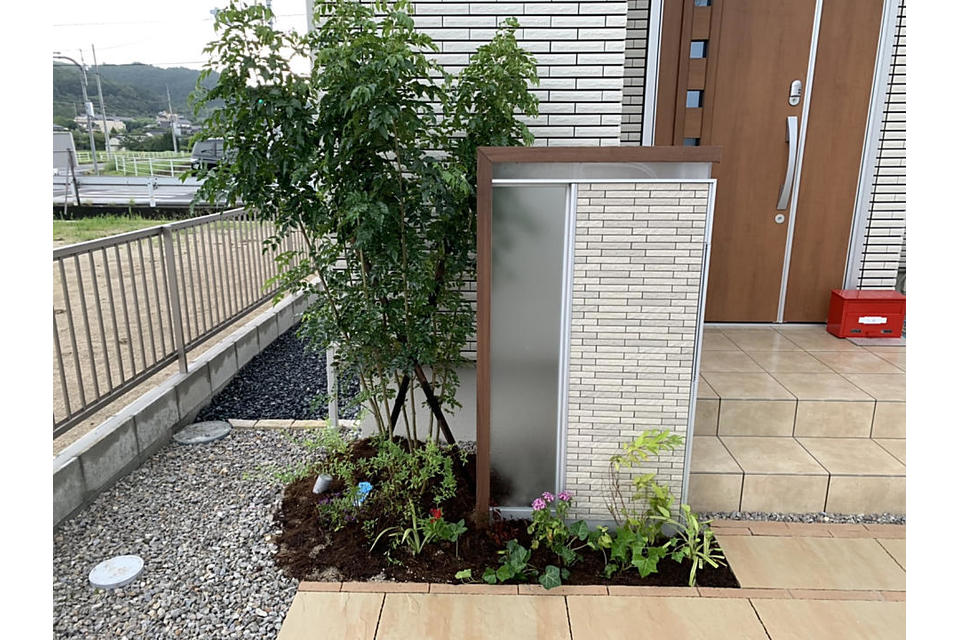 門柱＋植栽①の画像
