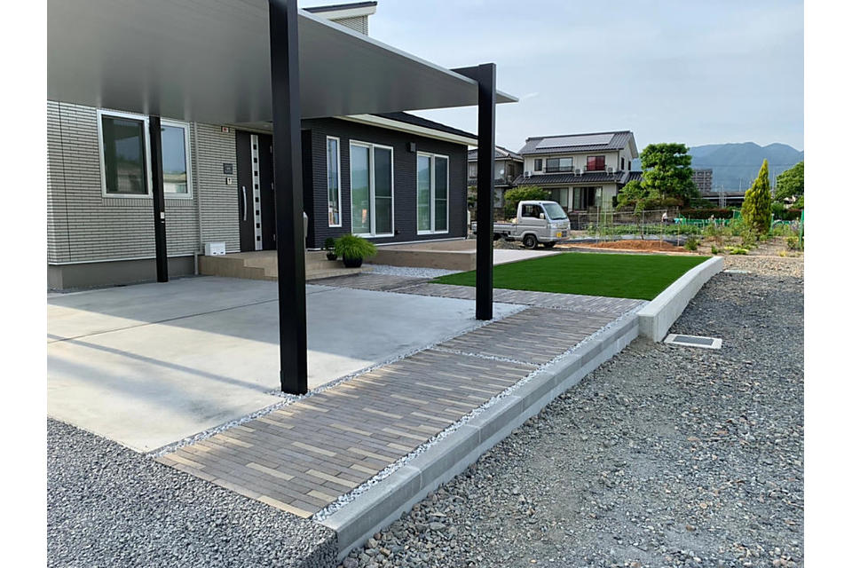 アプローチ・砂利敷の画像