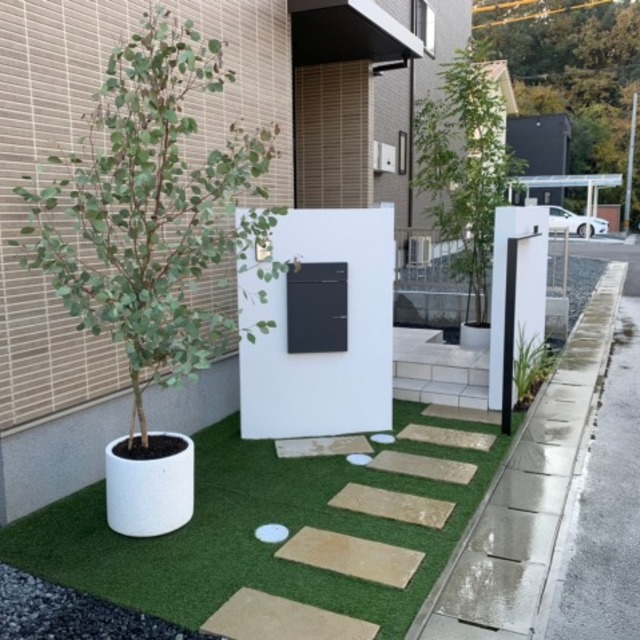 人工芝・タイルの画像