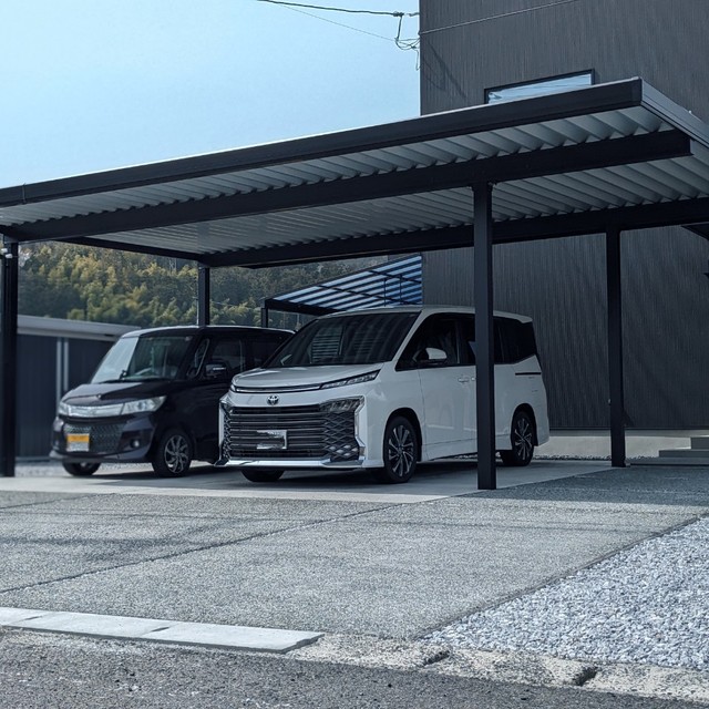 折板カーポート張り出延長の画像