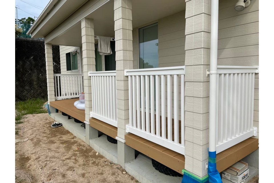 カバードポーチ・フェンスの画像