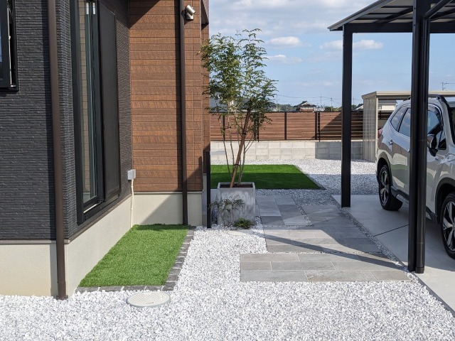 地面活用型のお庭の画像