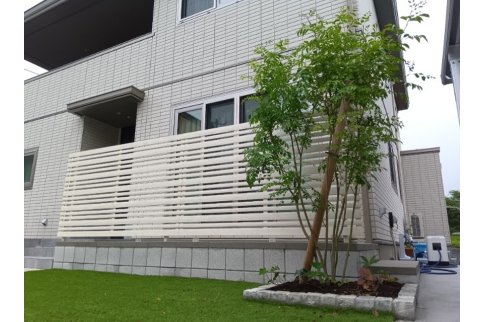 目隠しフェンスの画像