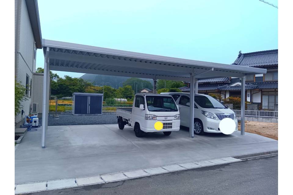 トリプルカーポートの画像