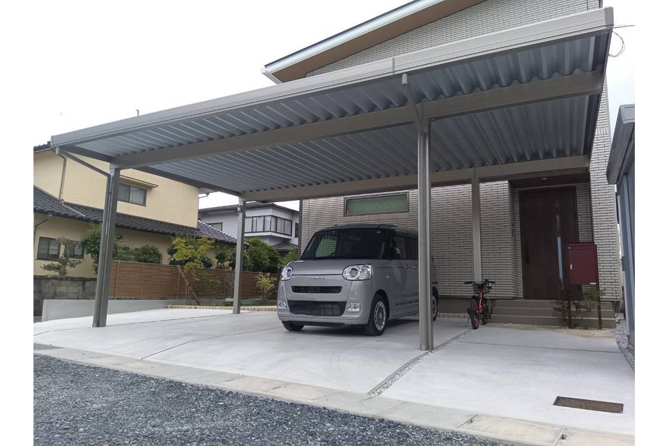 折板カーポート2台用+間口延長の画像