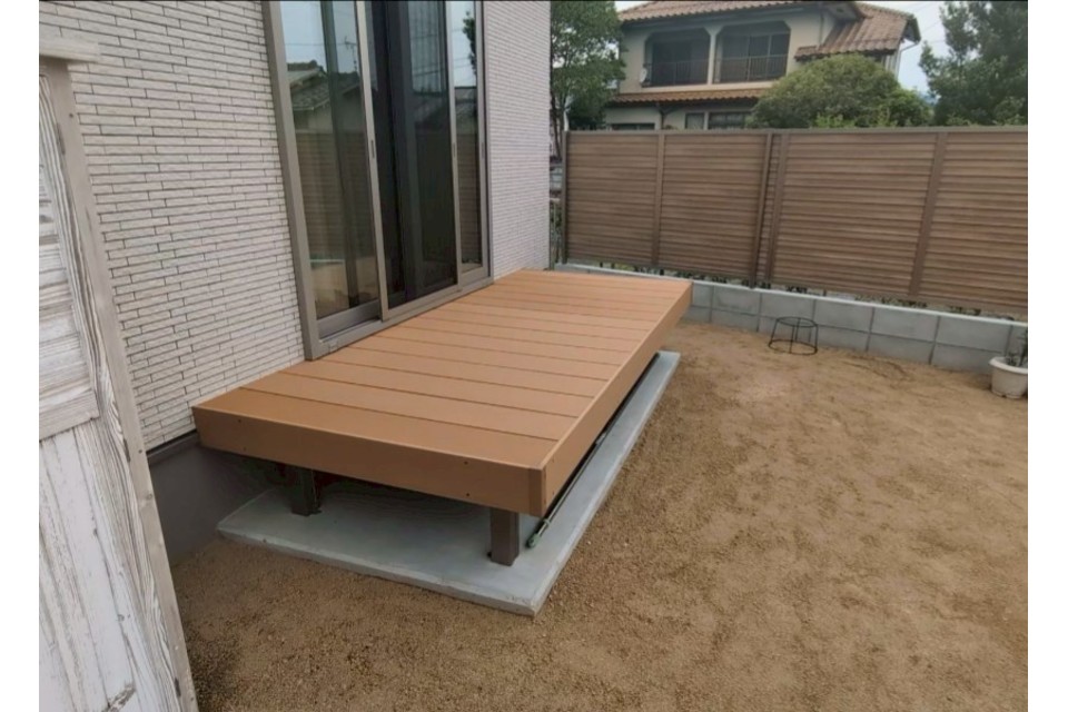 ウッドデッキの画像