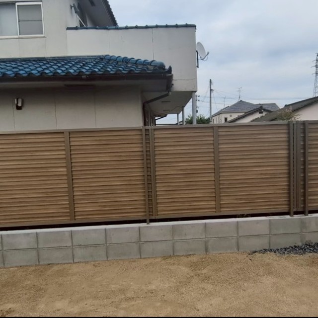 目隠しフェンスの画像