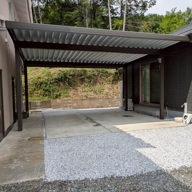 折板カーポート2台用・土間コンクリートの画像