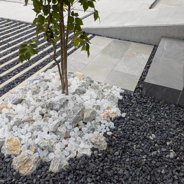 石灰石・ｺﾞﾛﾀ石の画像