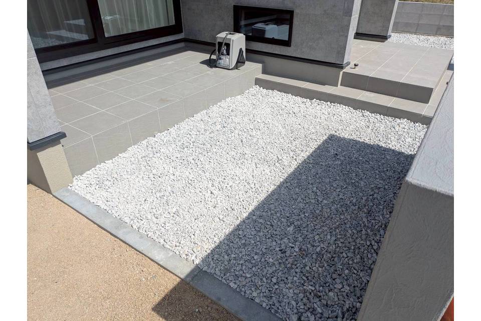 ﾃﾗｽ・石灰石の画像