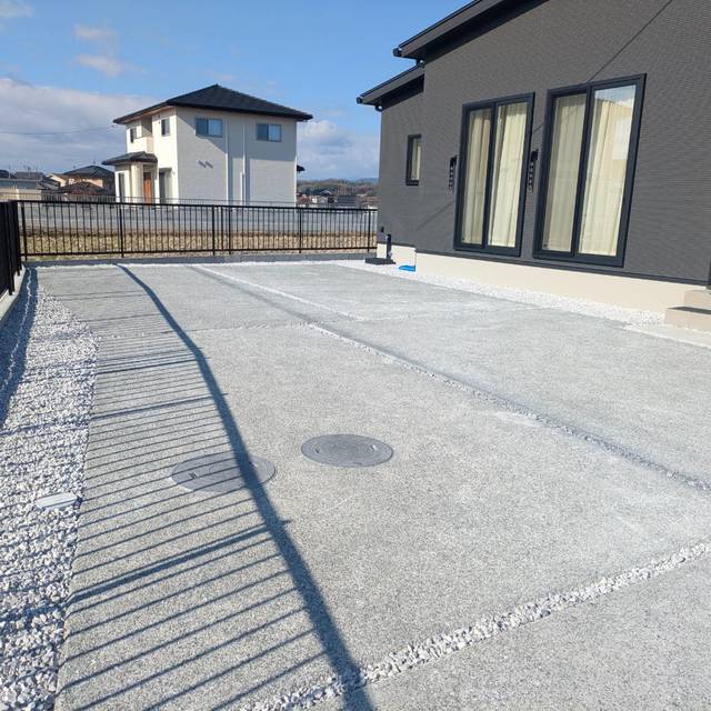 土間コンクリート・駐車場・洗い出の画像