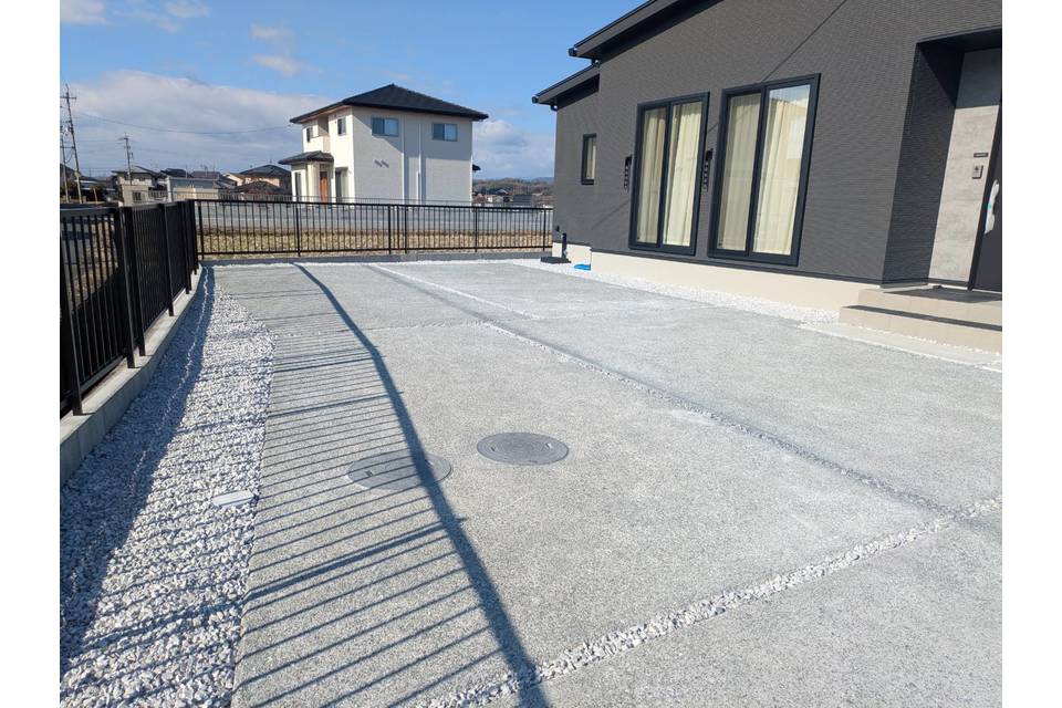 土間コンクリート・駐車場・洗い出の画像