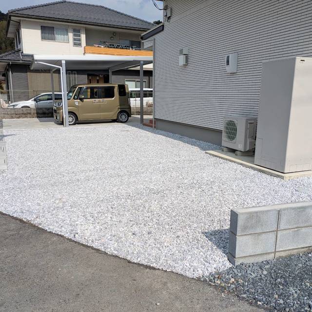 石灰石・防草シートの画像